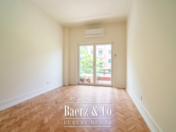 photo 4 3 Bedroom apartment plus 1 next to Rato square.