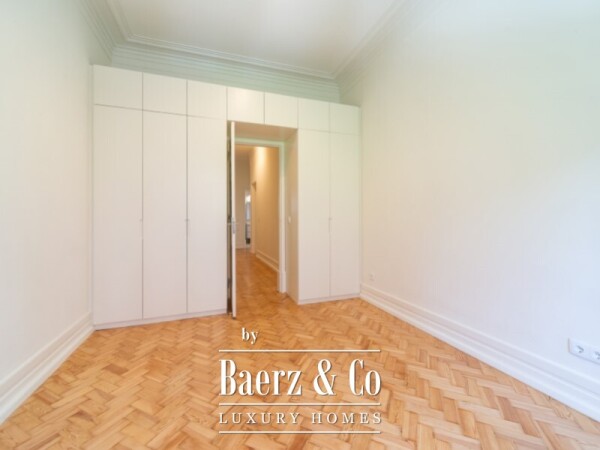 photo 16 3 Bedroom apartment plus 1 next to Rato square.