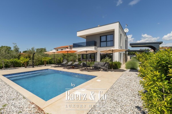 photo 2 Istria, Vodnjan - A Private Mediterranean Oasis with a Heated Swimming Pool and Sea View